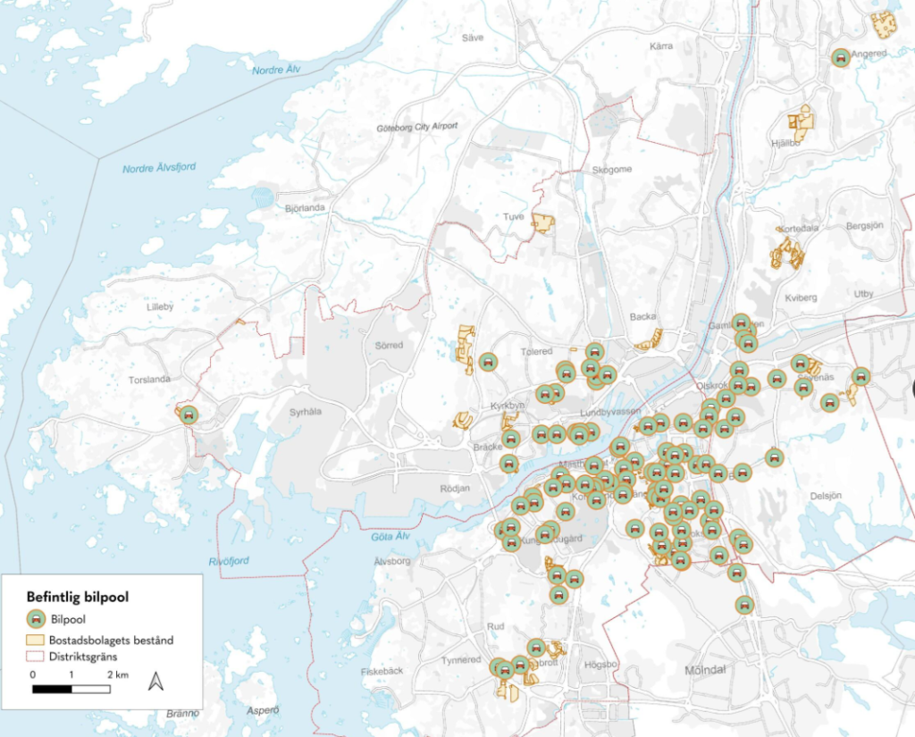 Karta över Göteborg där vi markerat ut alla bilpooler som finns med runda ljusgröna ringar med en bil i mitten. Det är ca 50-70 st och majoriteten finns i de centrala delarna av Göteborg.
