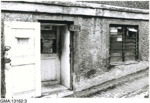 Historisk svartvit bild från Kvarnbergsgatan.