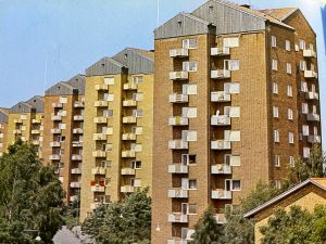 En gammal bild på Syster Estrids gata.