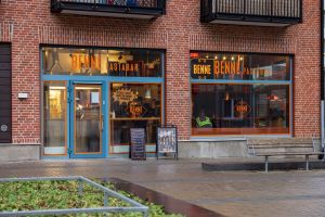 Utsidan av en restaurang.