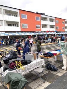 Loppis på Dr Fries torg.