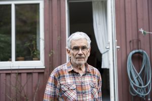 En porträttbild på konstnären Ragnar Schmid.